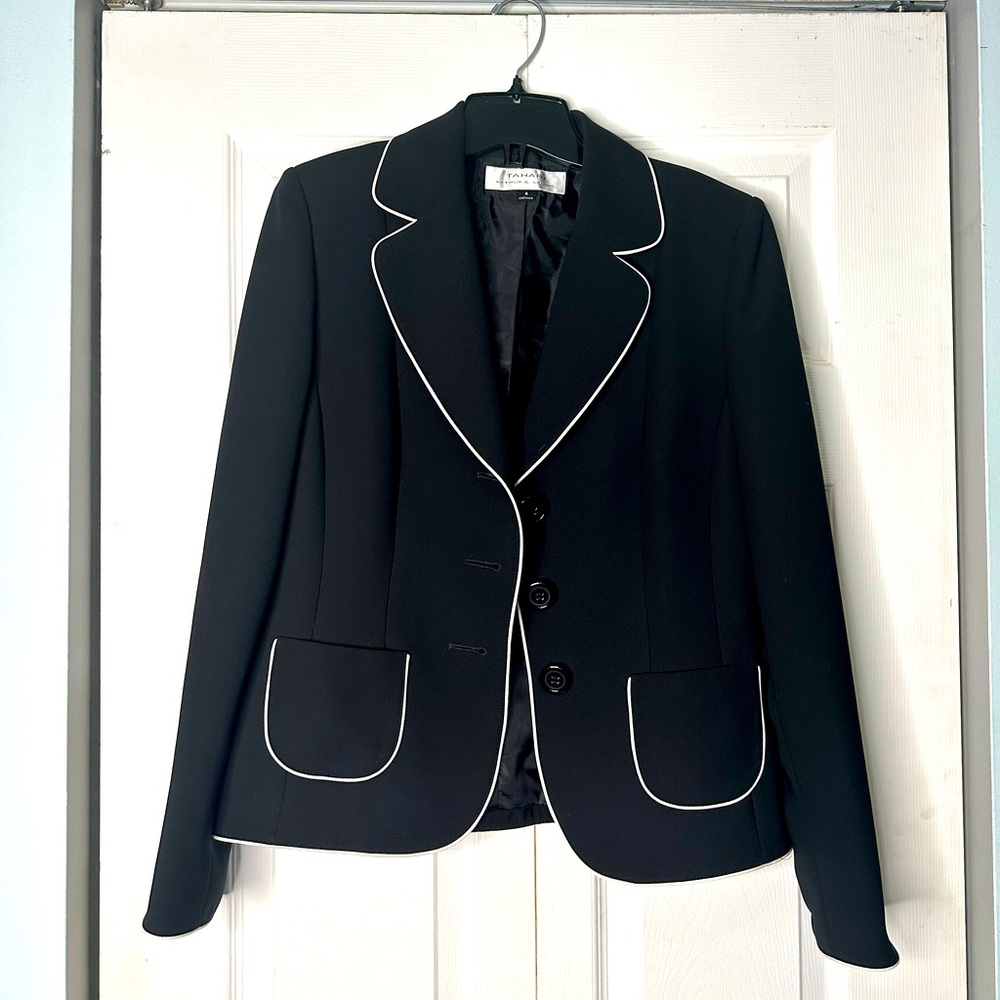 Tahari Blazer